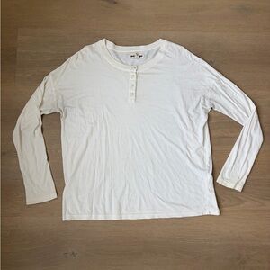 Women’s White Long-Sleeve Henley Shirt
